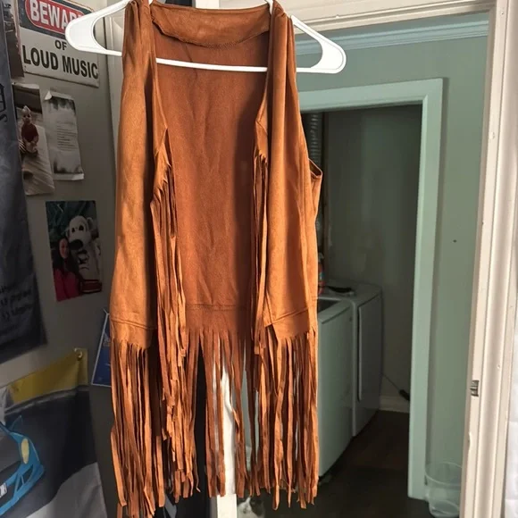 Fringed Tan Sleeveless Vest - Picture 1 of 2